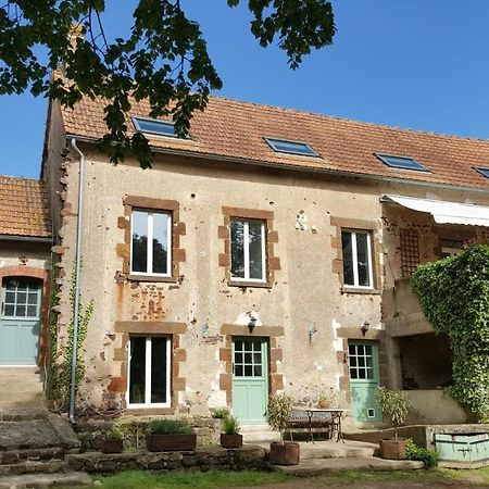 Bed and Breakfast Le Moulin Du Cluzeau Chaillac Exterior foto